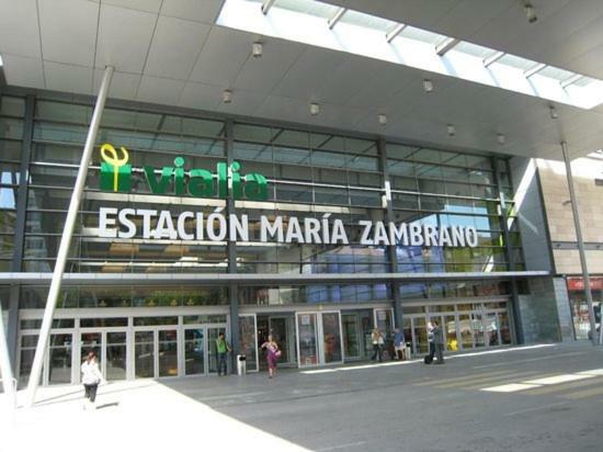 Infostays Maria Zambrano Màlaga Exteriér fotografie